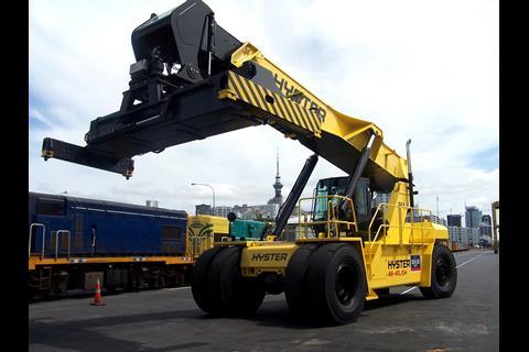 Hyster_Reachstaker_2008_011_med.jpg